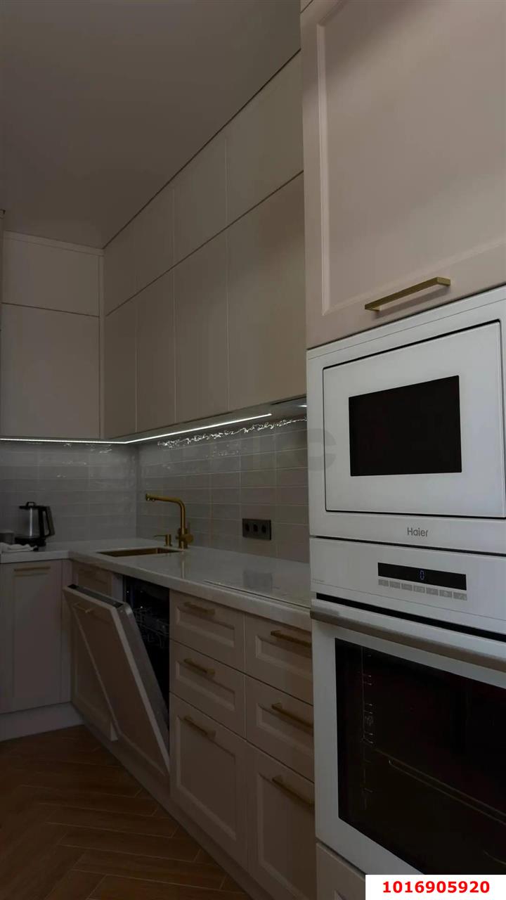 Фото №3: 2-комнатная квартира 62 м² - Краснодар, Московский, Прикубанский внутригородской округ, Завод Радиоизмерительных Приборов, мкр. Музыкальный, ул. Московская, 112