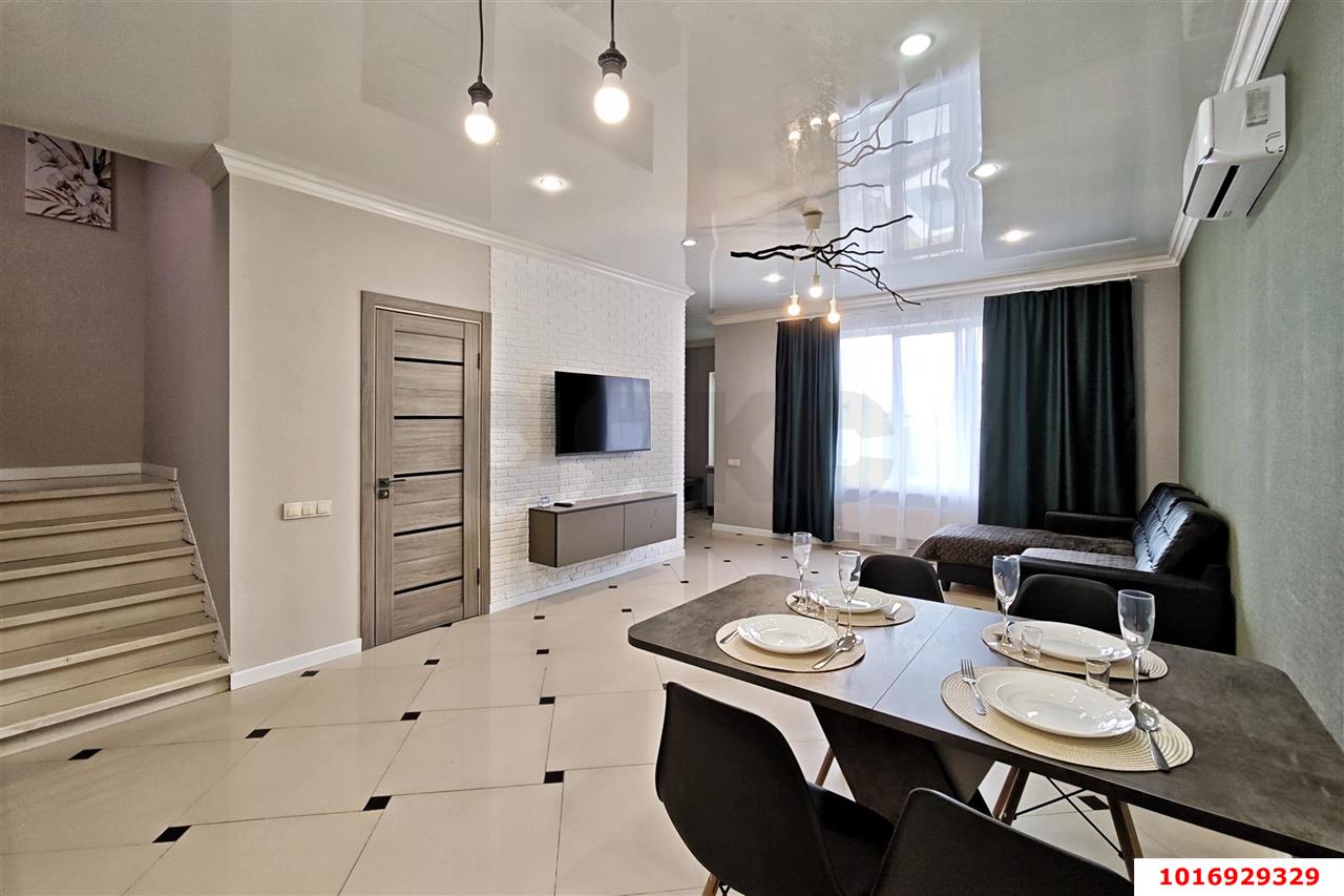 Фото №1: Дом 161 м² + 6 сот. - СНТ Лекраспромовец, мкр. Прикубанский внутригородской округ, ул. Садовая