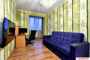 Фото №1: 1-комнатная квартира 38 м² - Краснодар, мкр. Музыкальный, ул. имени Мусоргского М.П., 3