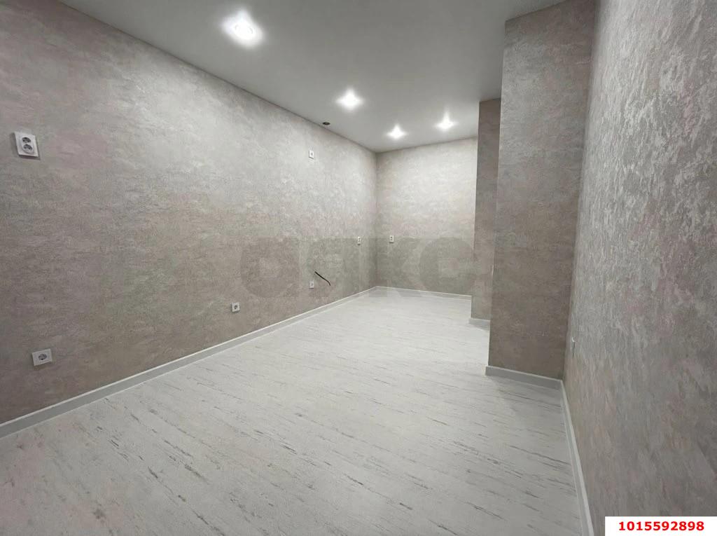 Фото №1: 1-комнатная квартира 38 м² - Краснодар, Славянский, Прикубанский внутригородской округ, мкр. жилой комплекс Ракурс, ул. имени Героя Ростовского, 8к7