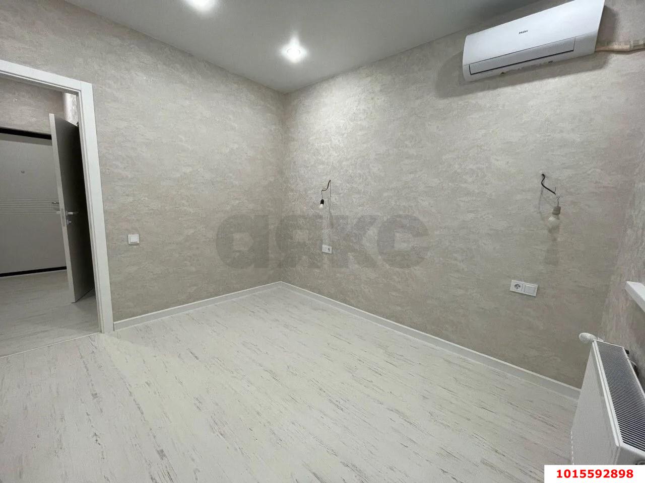 Фото №3: 1-комнатная квартира 38 м² - Краснодар, Славянский, Прикубанский внутригородской округ, мкр. жилой комплекс Ракурс, ул. имени Героя Ростовского, 8к7