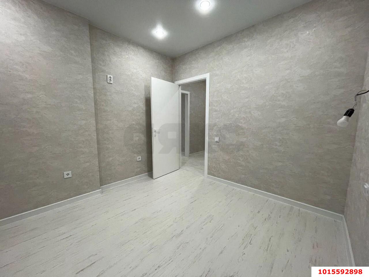 Фото №4: 1-комнатная квартира 38 м² - Краснодар, Славянский, Прикубанский внутригородской округ, мкр. жилой комплекс Ракурс, ул. имени Героя Ростовского, 8к7