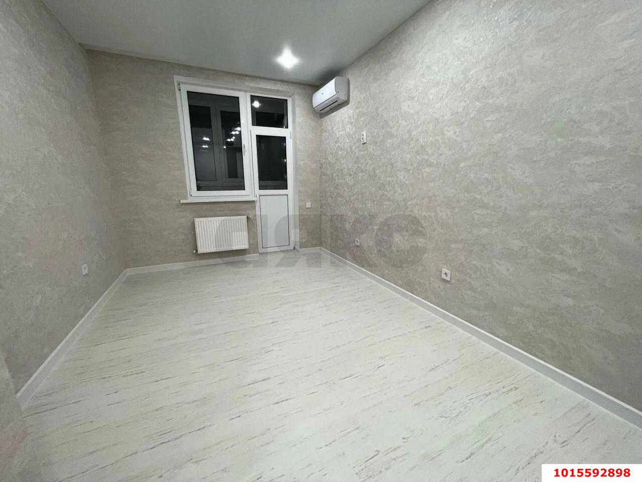 Фото №2: 1-комнатная квартира 38 м² - Краснодар, Славянский, Прикубанский внутригородской округ, мкр. жилой комплекс Ракурс, ул. имени Героя Ростовского, 8к7