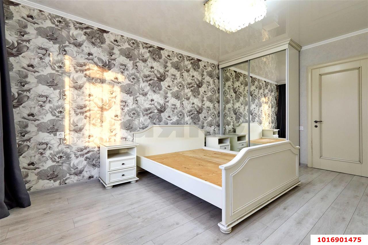 Фото №11: 3-комнатная квартира 68 м² - Краснодар, Западный внутригородской округ, мкр. Юбилейный, пр-кт Чекистов, 29