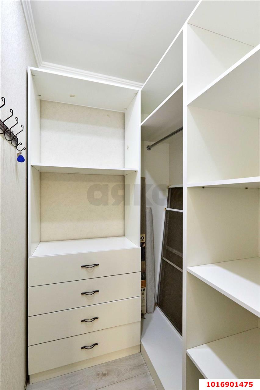 Фото №10: 3-комнатная квартира 68 м² - Краснодар, Западный внутригородской округ, мкр. Юбилейный, пр-кт Чекистов, 29