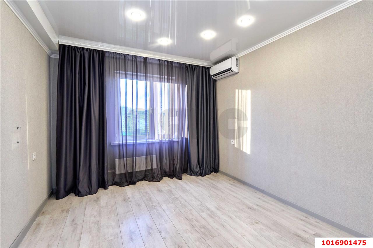 Фото №8: 3-комнатная квартира 68 м² - Краснодар, Западный внутригородской округ, мкр. Юбилейный, пр-кт Чекистов, 29