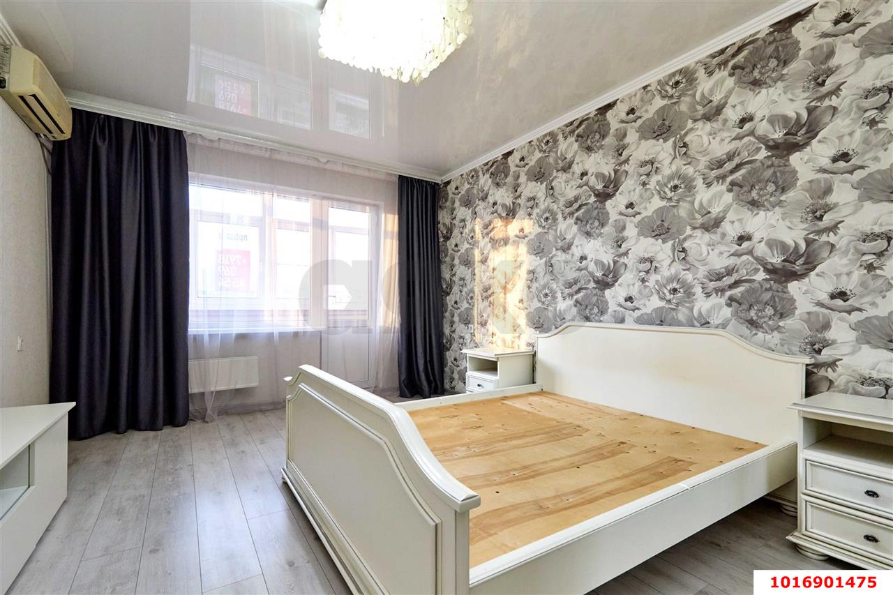 Фото №12: 3-комнатная квартира 68 м² - Краснодар, Западный внутригородской округ, мкр. Юбилейный, пр-кт Чекистов, 29