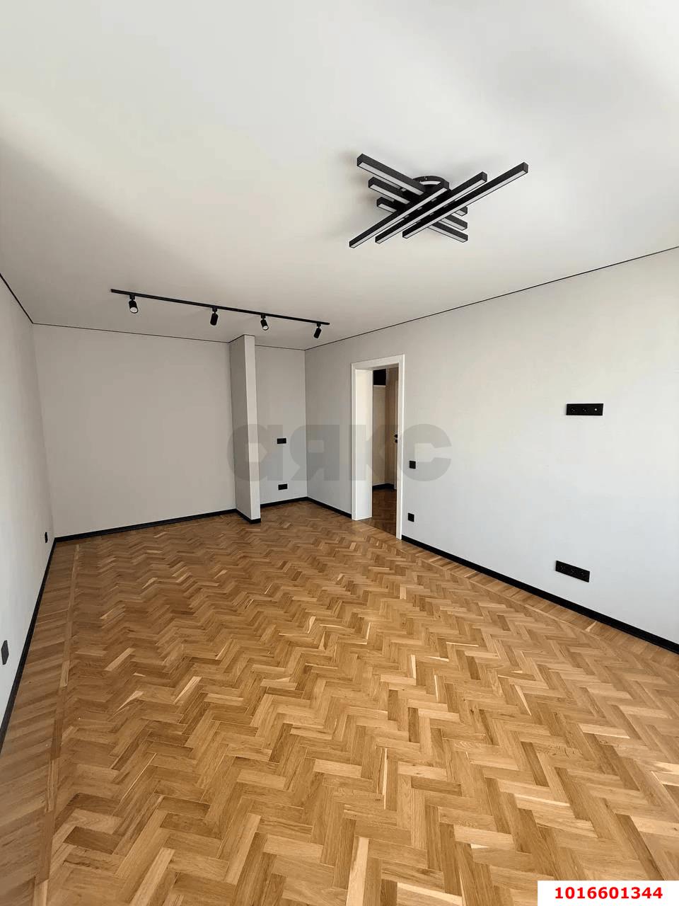 Фото №1: 1-комнатная квартира 39 м² - Краснодар, Западный внутригородской округ, мкр. Юбилейный, б-р Платановый, 6