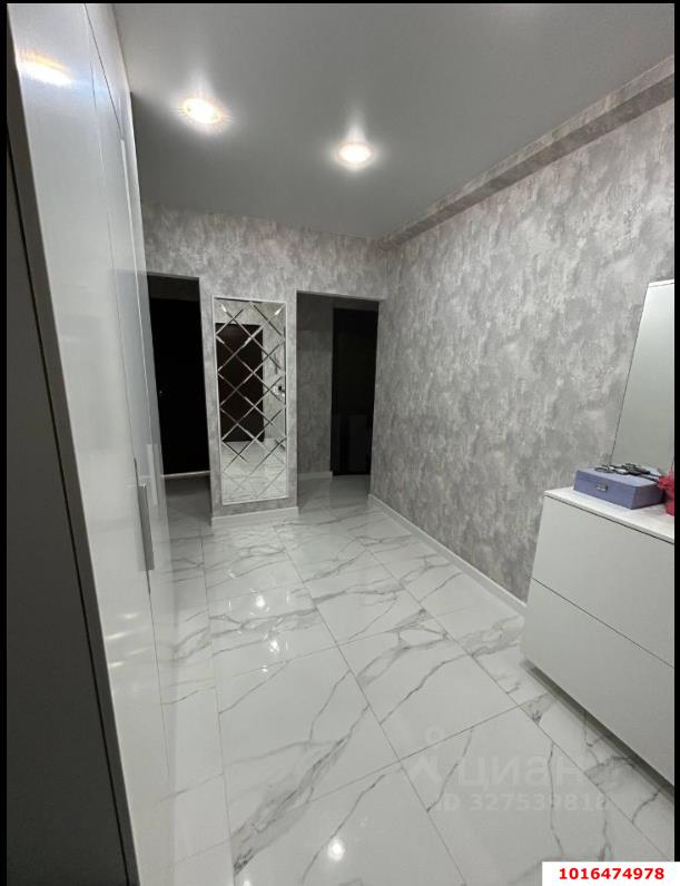 Фото №3: 2-комнатная квартира 65 м² - Краснодар, Прикубанский внутригородской округ, мкр. Восточно-Кругликовский, ул. Героев-Разведчиков, 19/1