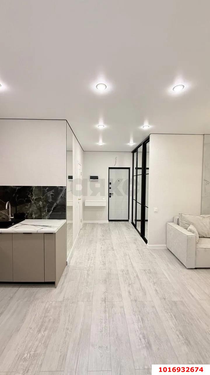 Фото №2: 1-комнатная квартира 44 м² - Краснодар, ЖК Жемчужина, Завод Радиоизмерительных Приборов, Прикубанский внутригородской округ, Музыкальный, мкр. жилой комплекс Жемчужина, ул. имени Ф.И. Шаляпина, 30/1к2