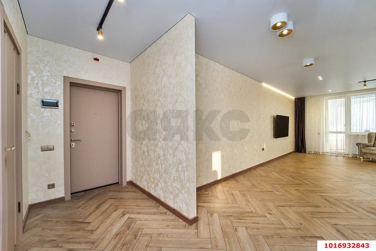 Фото №9: 2-комнатная квартира 77 м² - Краснодар, Карасунский внутригородской округ, Хлопчато-бумажный Комбинат, мкр. жилой комплекс Элегант, ул. Сормовская, 1/3