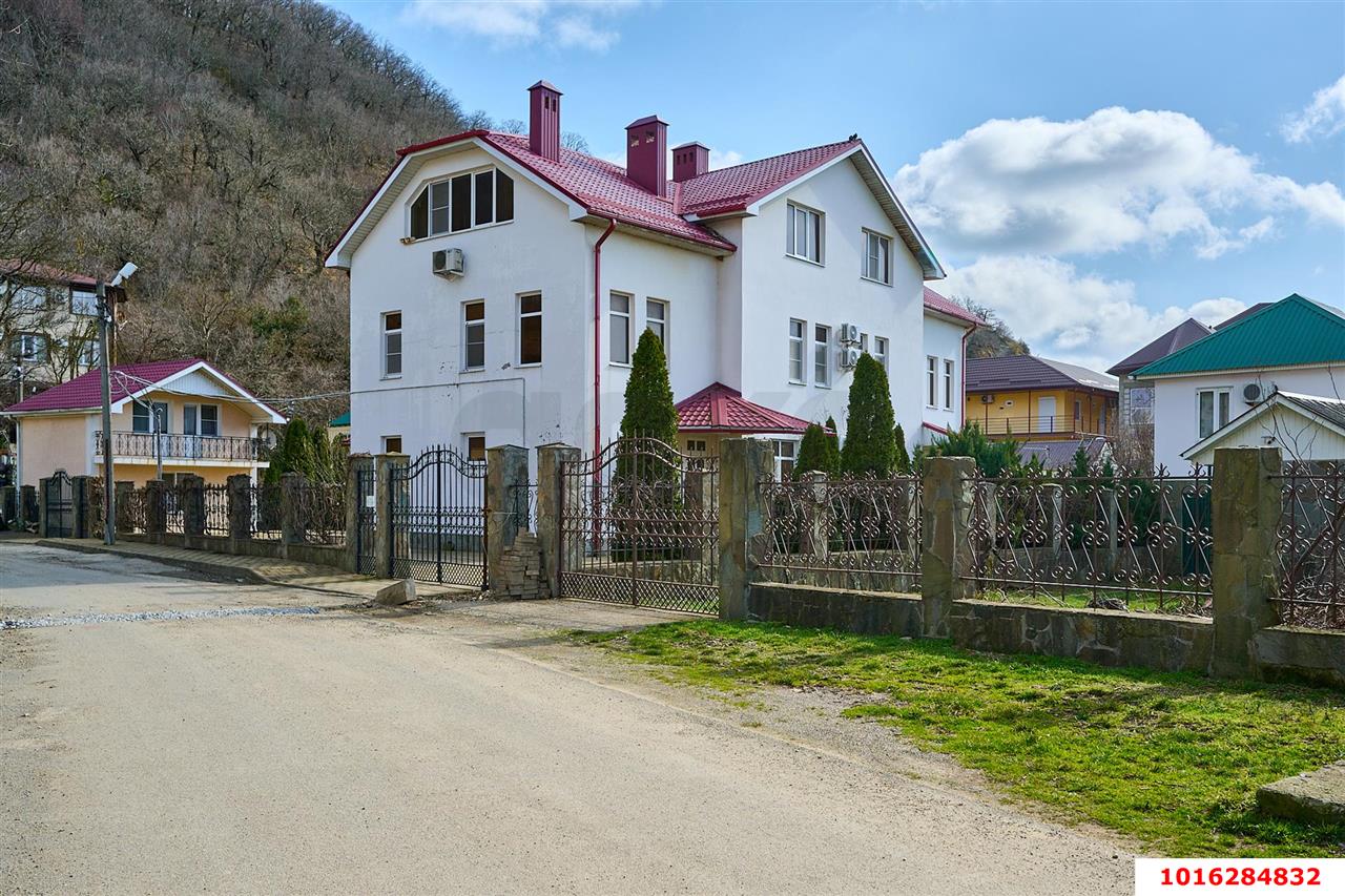 Фото №8: Дом 453 м² + 5 сот. - Архипо-Осиповка, ул. Гоголя, 25