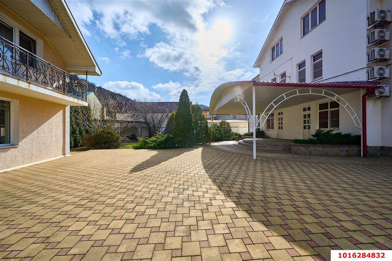 Фото №10: Дом 453 м² + 5 сот. - Архипо-Осиповка, ул. Гоголя, 25