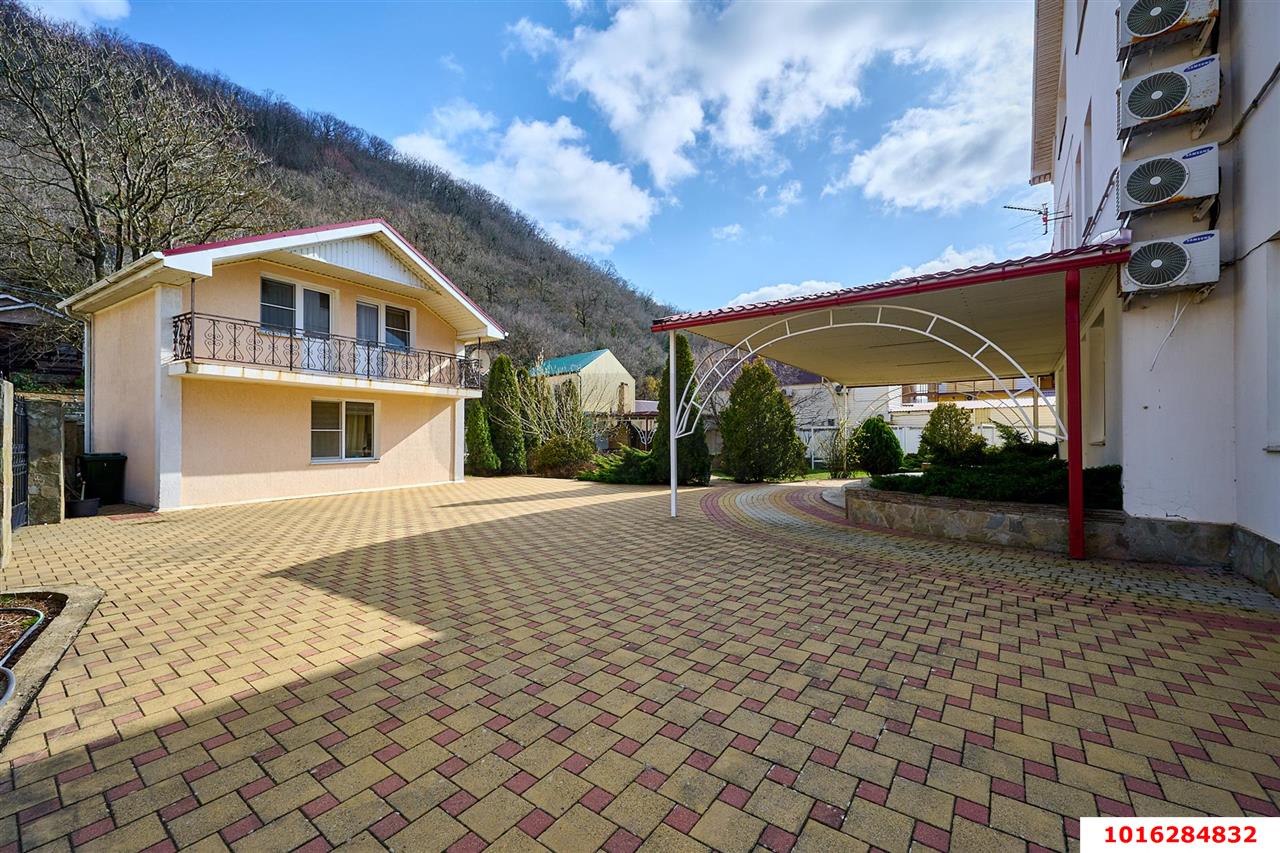 Фото №6: Дом 453 м² + 5 сот. - Архипо-Осиповка, ул. Гоголя, 25