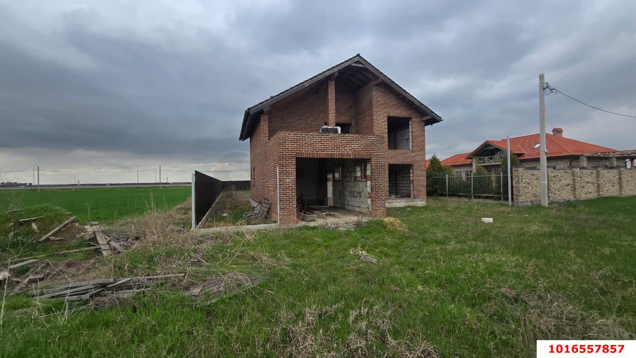 Фото №2: Дом 312 м² + 8 сот. - Ленина, мкр. Карасунский внутригородской округ, ул. Вольная, 114