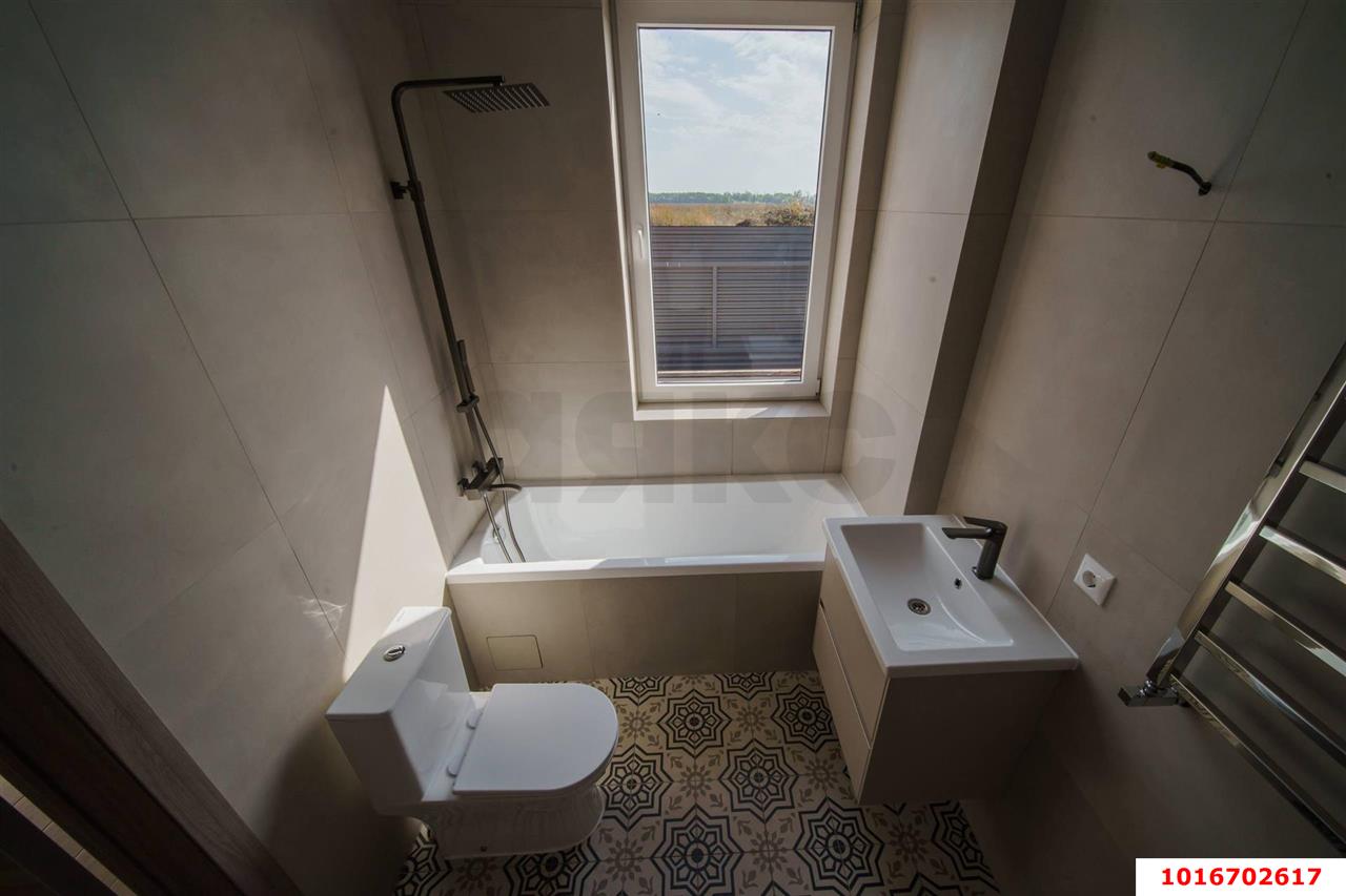 Фото №5: Дом 138 м² + 4 сот. - Копанской, мкр. Прикубанский внутригородской округ, ул. Нарядная