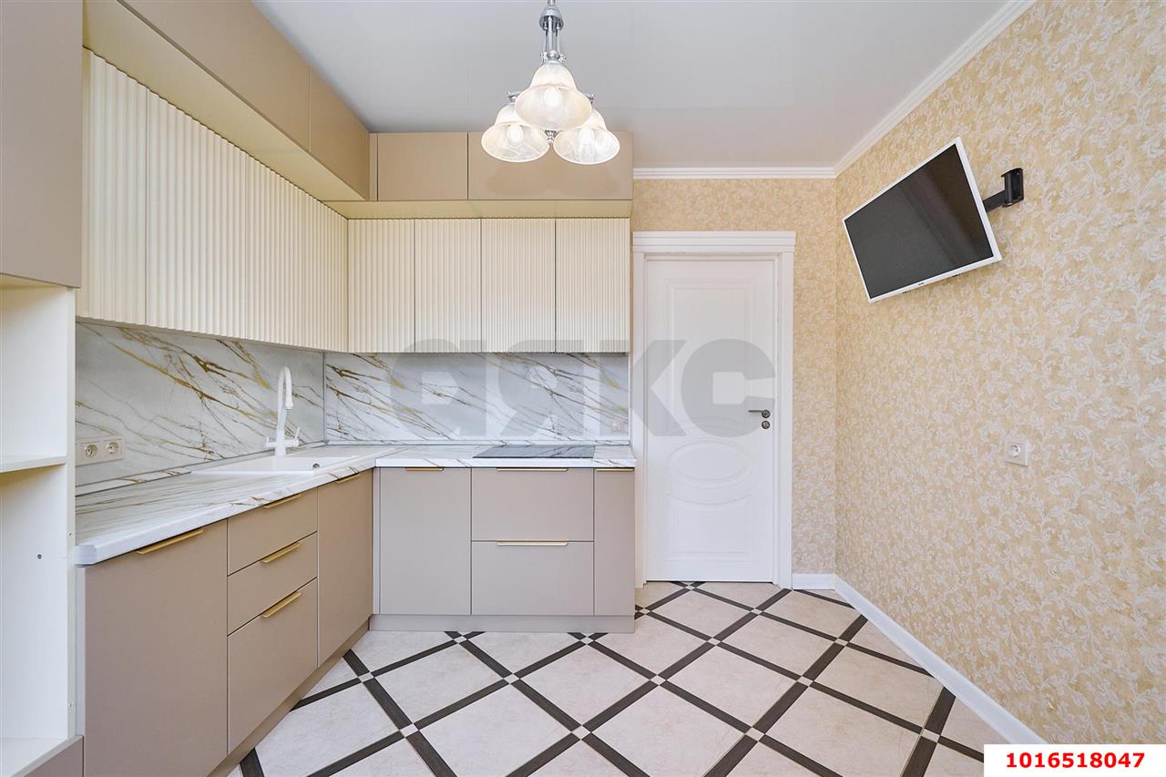 Фото №1: 1-комнатная квартира 39 м² - Краснодар, Карасунский внутригородской округ, жилой комплекс Восход, мкр. Гидростроителей, ул. Гидростроителей, 61