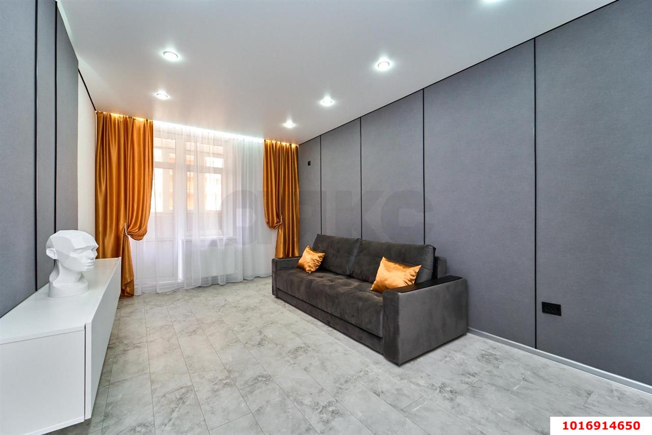 Фото №1: 2-комнатная квартира 66 м² - Краснодар, Прикубанский внутригородской округ, мкр. Краевая Клиническая Больница, ул. им. Героя Яцкова И.В.