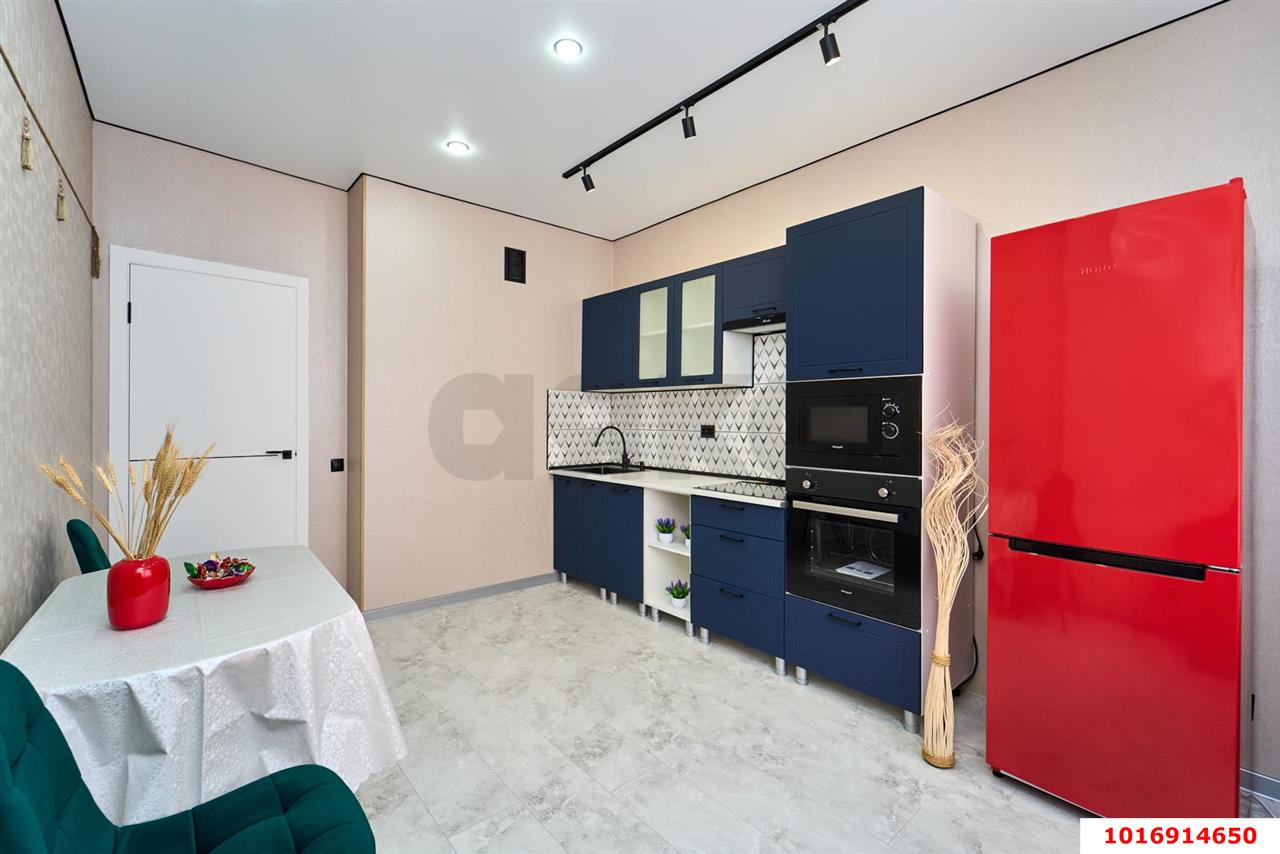 Фото №6: 2-комнатная квартира 66 м² - Краснодар, Прикубанский внутригородской округ, мкр. Краевая Клиническая Больница, ул. им. Героя Яцкова И.В.