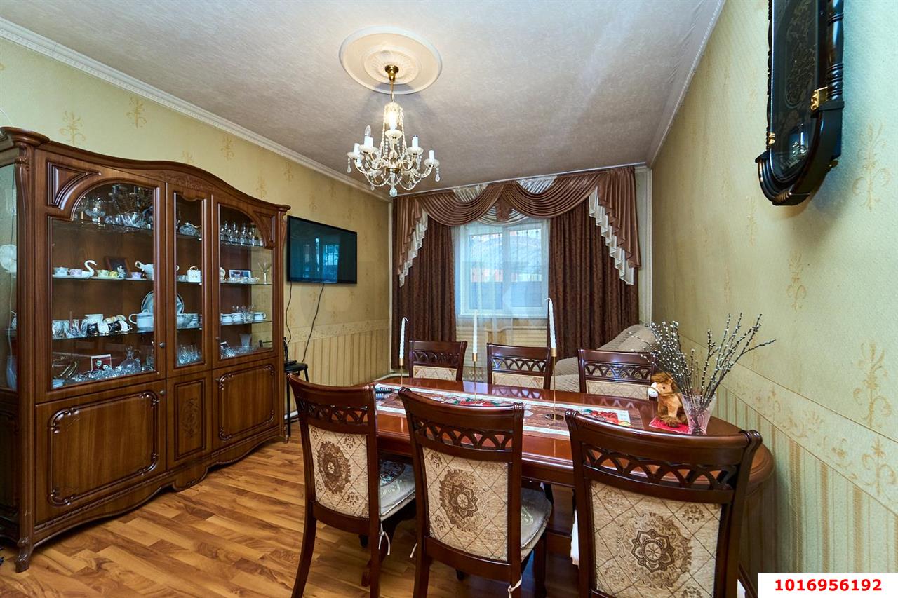 Фото №10: Дом <span class="whitespace-nowrap">69 м²</span> <span class="whitespace-nowrap">+ 2.25 сот.</span>, <span class="whitespace-nowrap">1 эт.</span> - Краснодар, Центральный внутригородской округ, мкр. Дубинка, ул. КИМ, 172