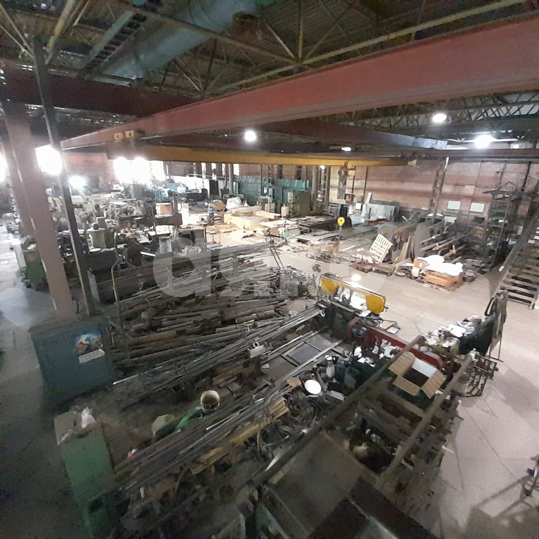 Фото №10: Коммерция 1625 м² - Волжский, мкр. 35-й квартал, ул. имени Космонавтов, 14А