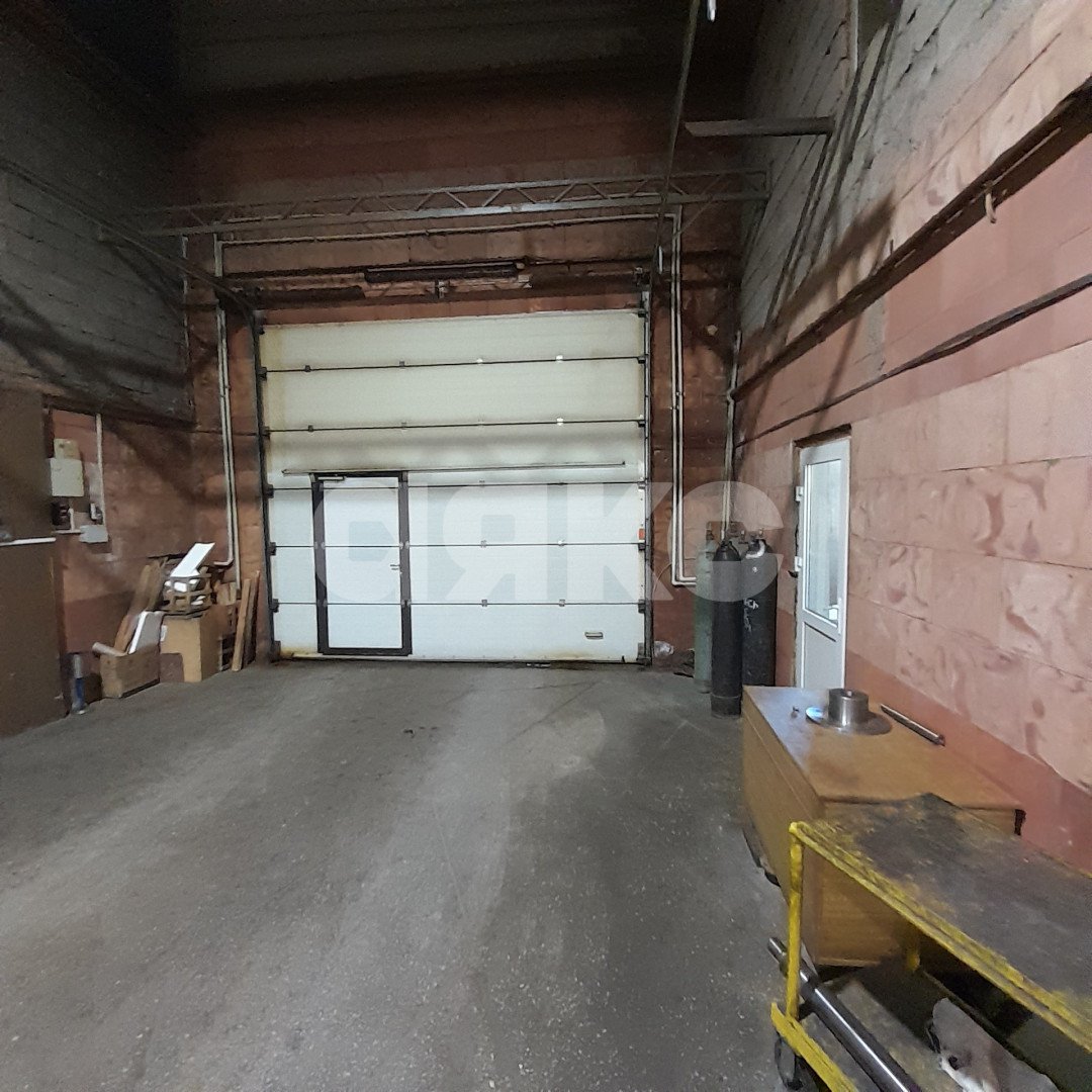 Фото №21: Коммерция 1625 м² - Волжский, мкр. 35-й квартал, ул. имени Космонавтов, 14А