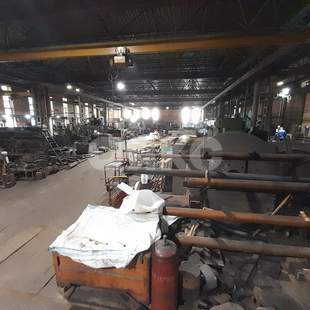 Фото №3: Коммерция 1625 м² - Волжский, мкр. 35-й квартал, ул. имени Космонавтов, 14А