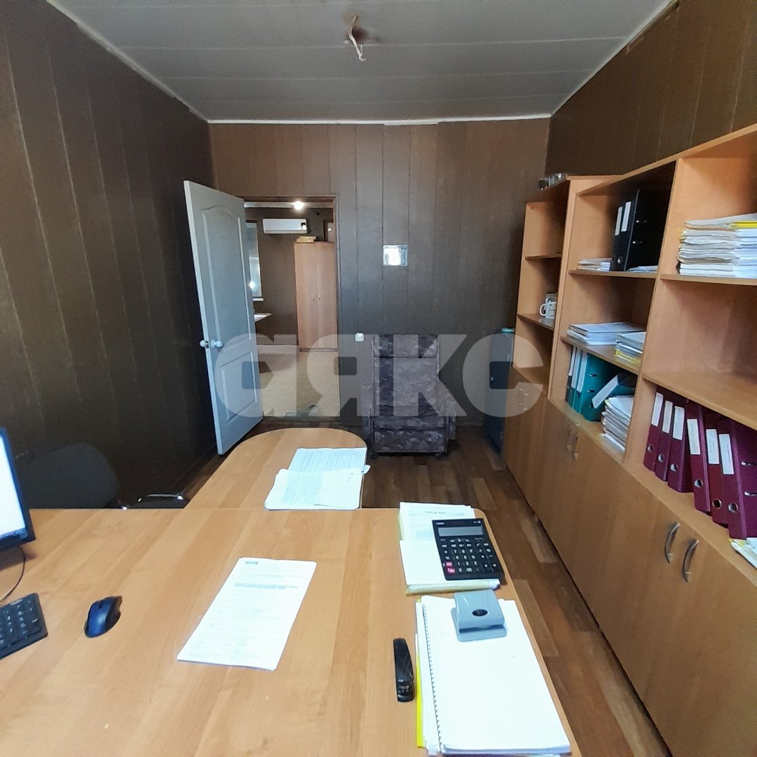 Фото №41: Коммерция 1625 м² - Волжский, мкр. 35-й квартал, ул. имени Космонавтов, 14А