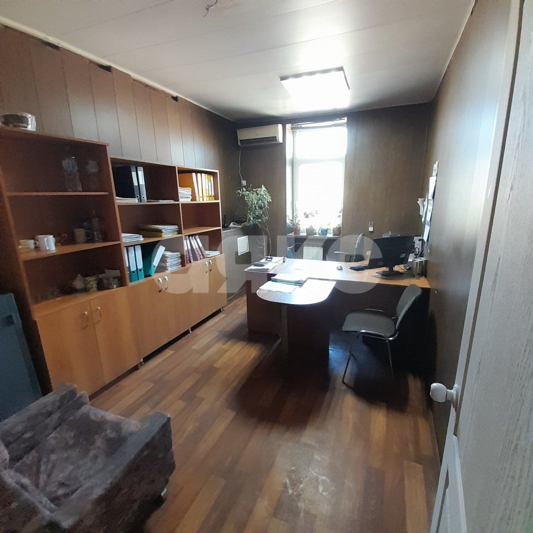 Фото №39: Коммерция 1625 м² - Волжский, мкр. 35-й квартал, ул. имени Космонавтов, 14А