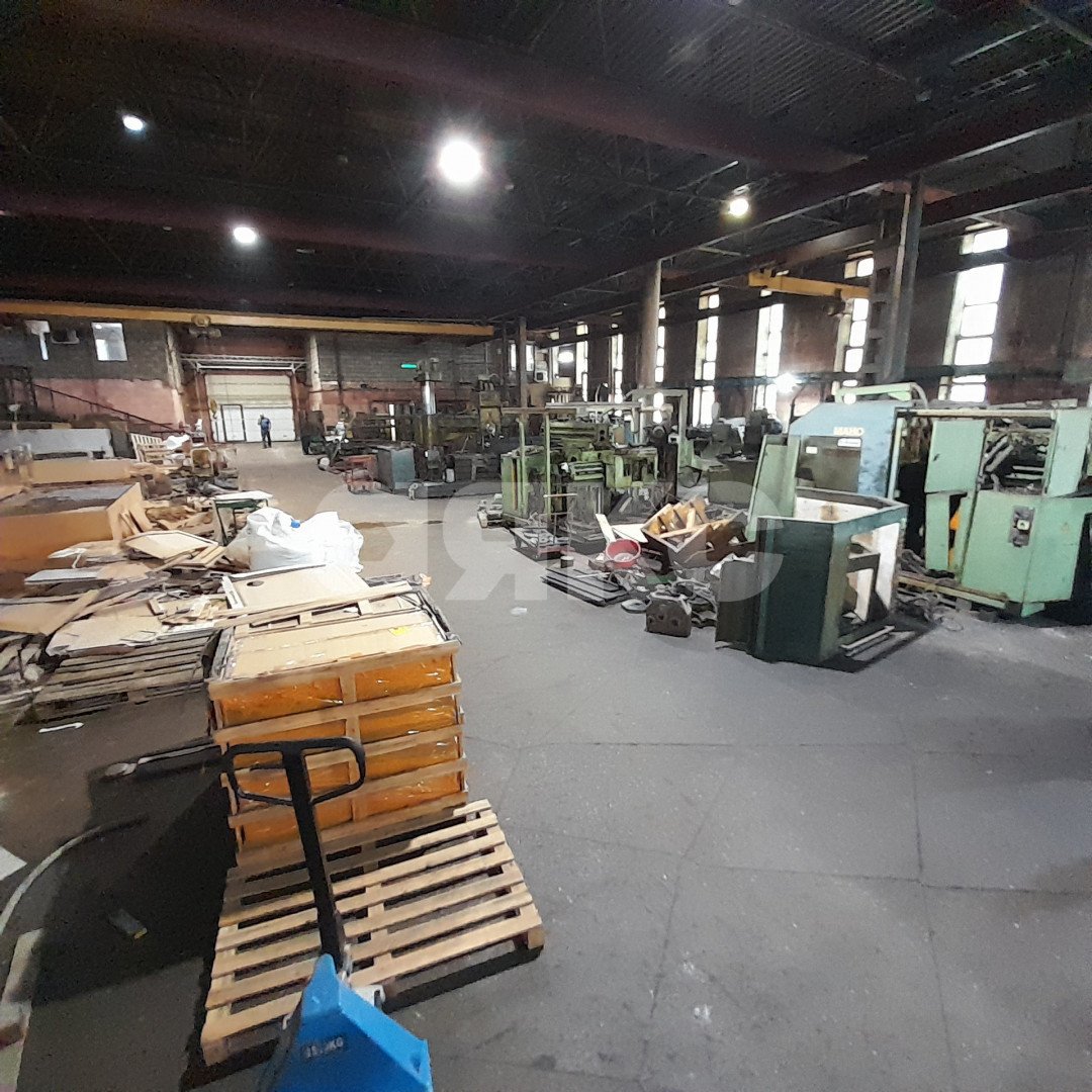 Фото №27: Коммерция 1625 м² - Волжский, мкр. 35-й квартал, ул. имени Космонавтов, 14А