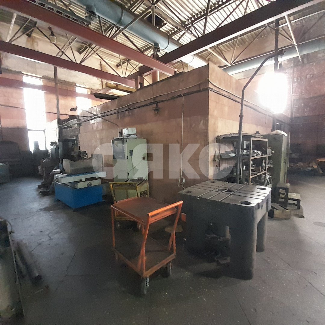 Фото №30: Коммерция 1625 м² - Волжский, мкр. 35-й квартал, ул. имени Космонавтов, 14А