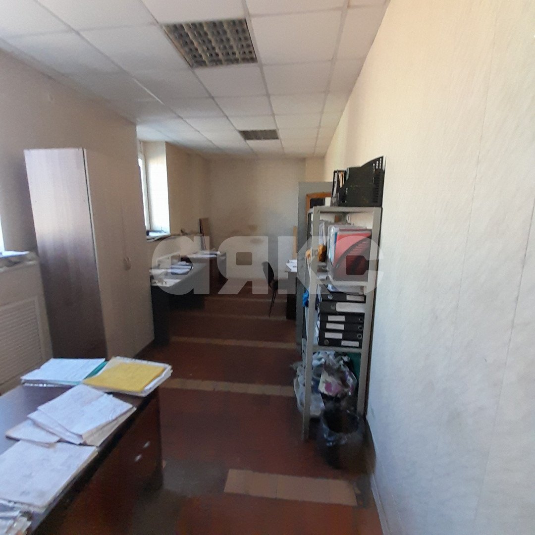 Фото №22: Коммерция 1625 м² - Волжский, мкр. 35-й квартал, ул. имени Космонавтов, 14А