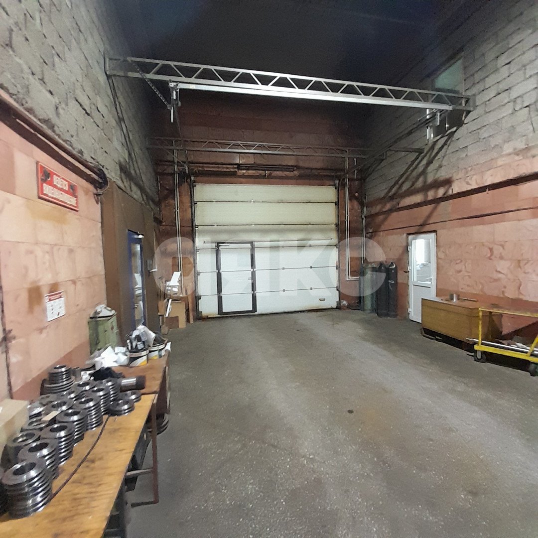 Фото №20: Коммерция 1625 м² - Волжский, мкр. 35-й квартал, ул. имени Космонавтов, 14А