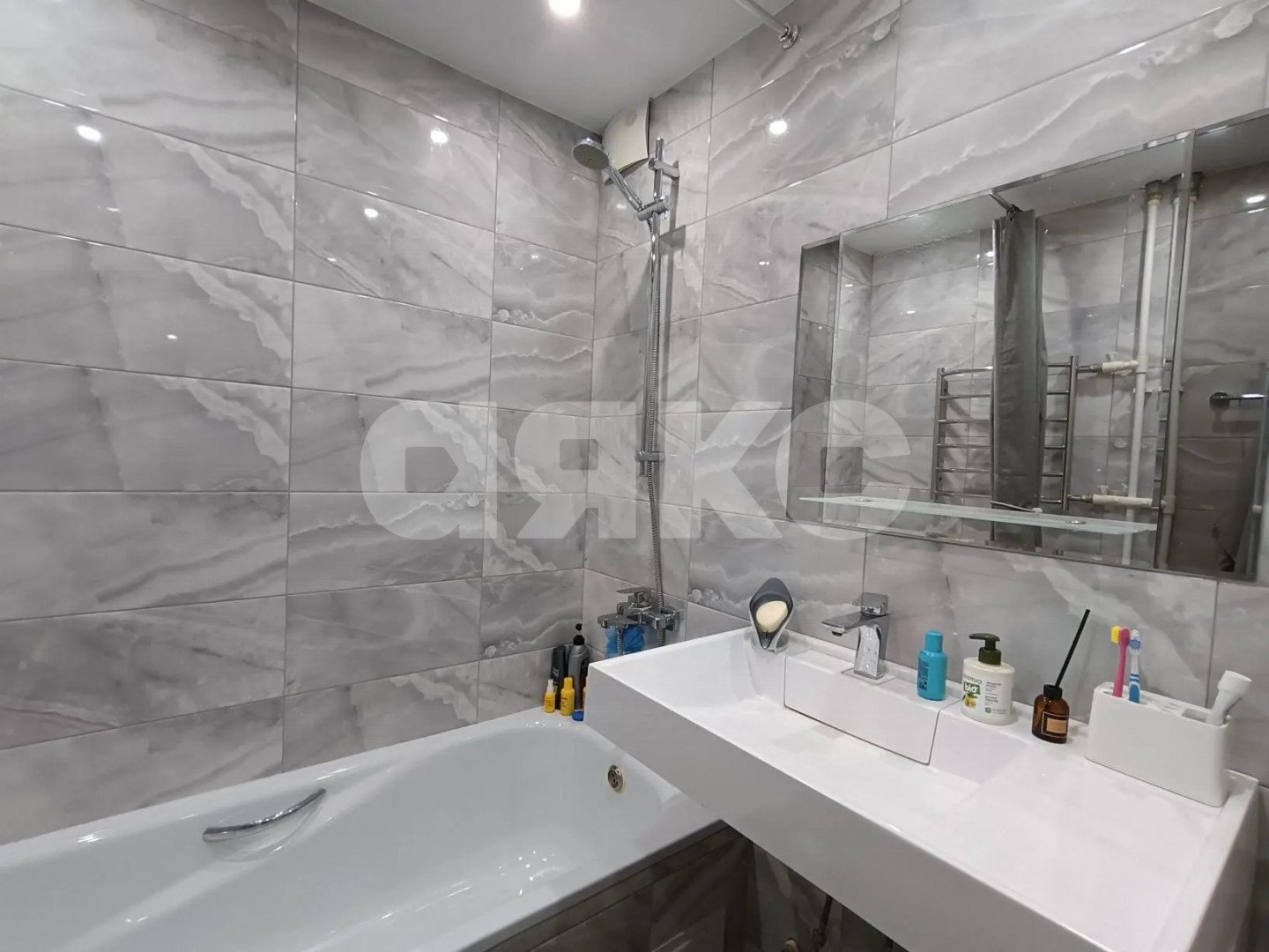 Фото №8: 4-комнатная квартира 83 м² - Кореновск, мкр. Военный городок, ул. Циолковского, 8А