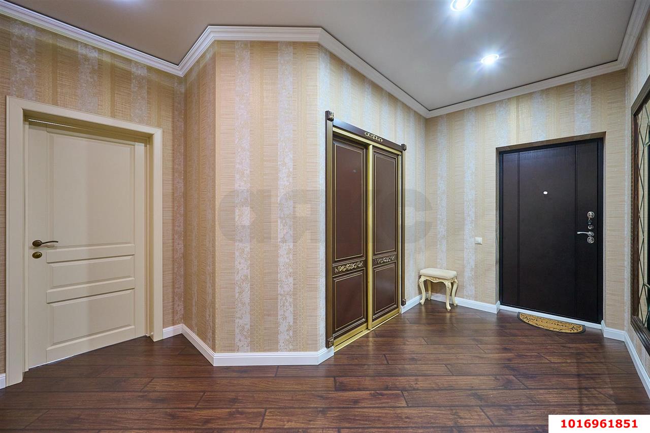 Фото №15: 2-комнатная квартира 80 м² - Краснодар, Западный внутригородской округ, мкр. Кожзавод, ул. Володи Головатого, 174