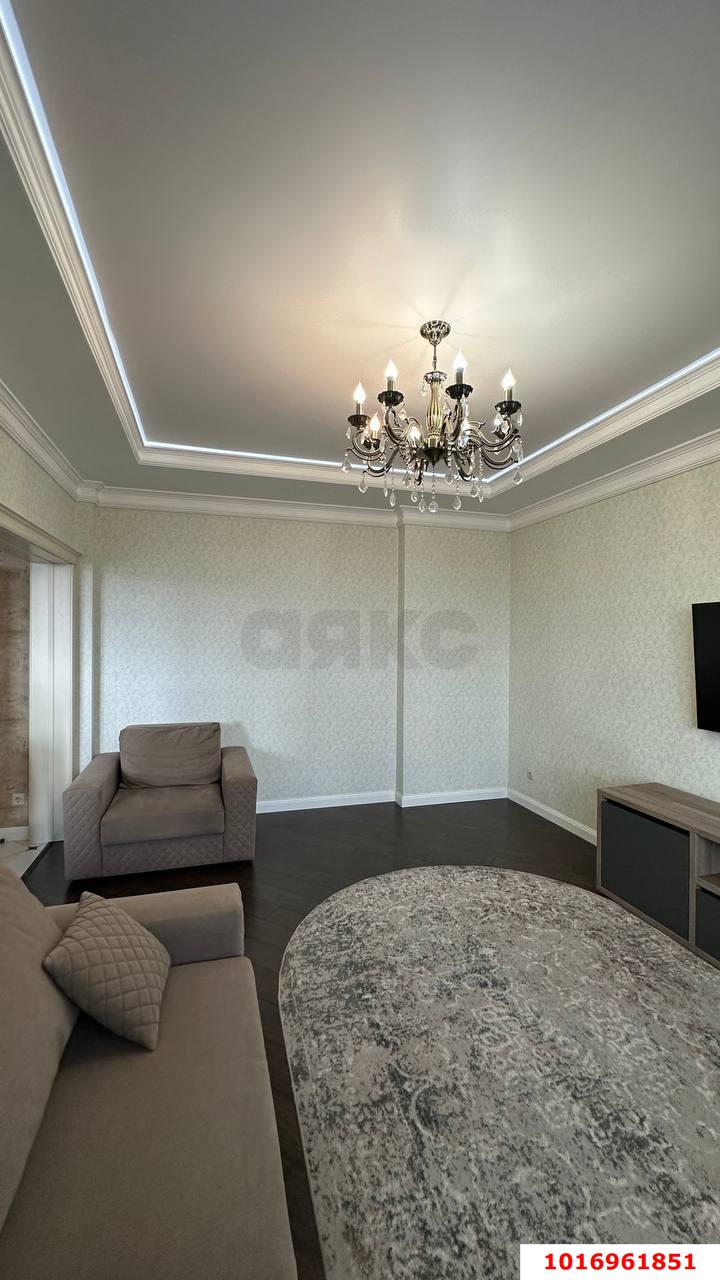 Фото №3: 2-комнатная квартира 80 м² - Краснодар, Западный внутригородской округ, мкр. Кожзавод, ул. Володи Головатого, 174