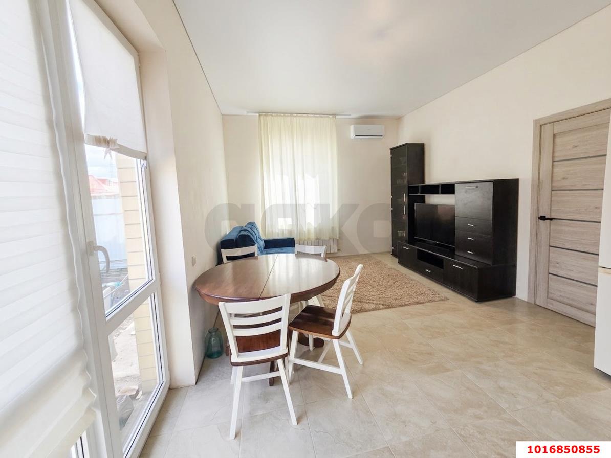 Фото №1: Дом 60 м² + 3.64 сот. - Южный, п. коттеджный  Южная столица, ул. Новокубанская, 32