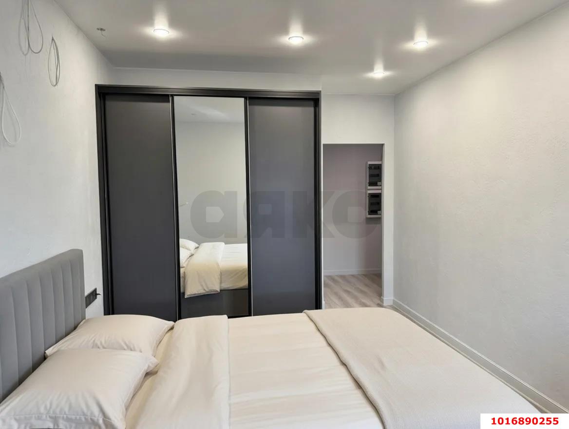 Фото №2: 2-комнатная квартира 58 м² - Краснодар, ЖК Все Свои Вип, Центральный внутригородской округ, Табачная Фабрика, мкр. жилой комплекс Все Свои, ул. Колхозная, 5/2