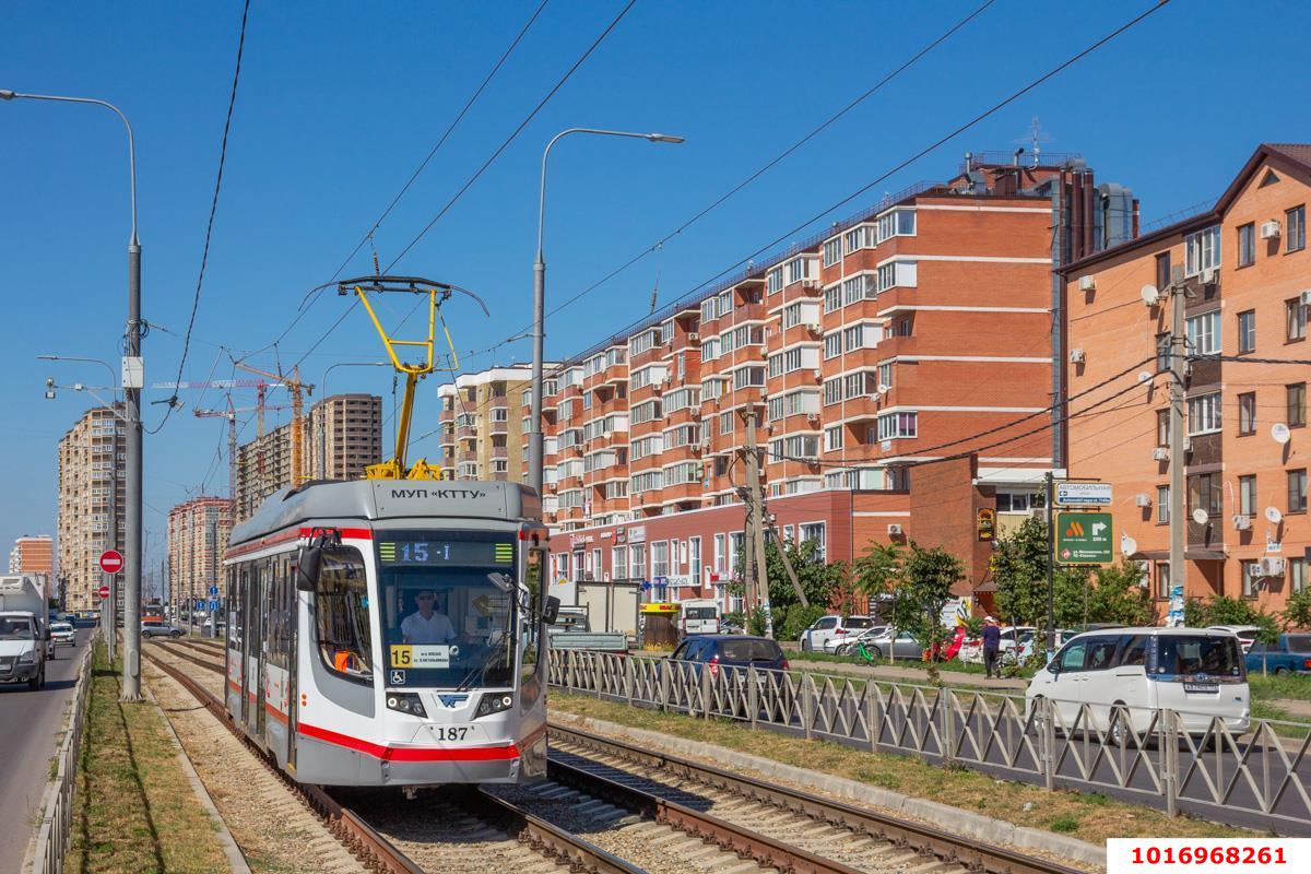 Фото №1: 2-комнатная квартира 65 м² - Краснодар, Музыкальный, Завод Радиоизмерительных Приборов, мкр. Прикубанский внутригородской округ, ул. имени Мусоргского М.П., 26к2