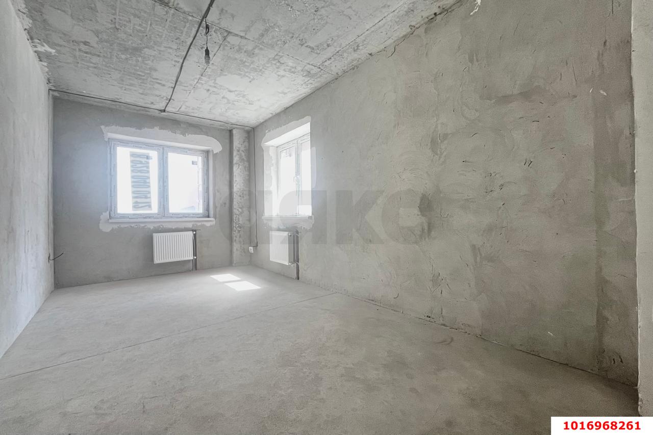 Фото №3: 2-комнатная квартира 65 м² - Краснодар, Музыкальный, Завод Радиоизмерительных Приборов, мкр. Прикубанский внутригородской округ, ул. имени Мусоргского М.П., 26к2