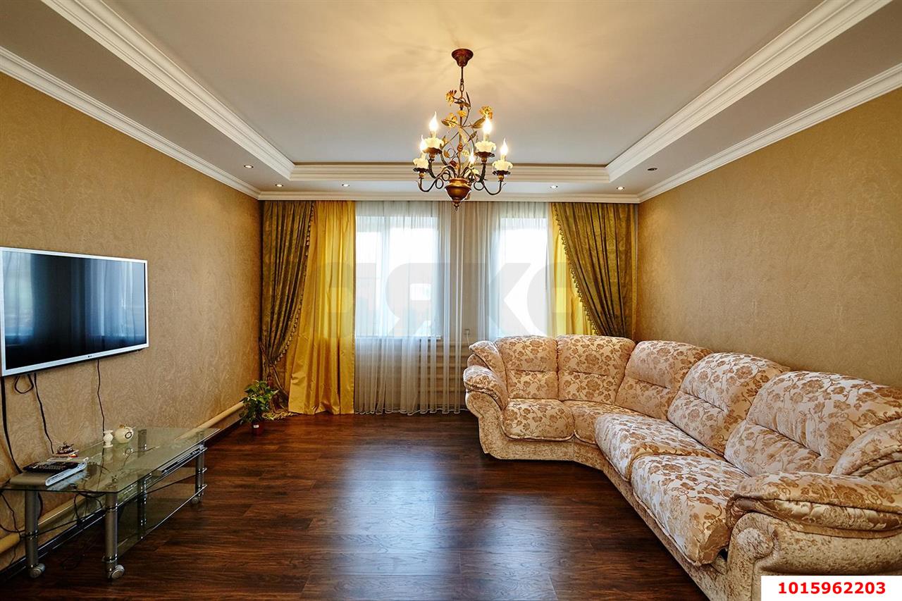 Фото №1: Дом 112 м² + 10 сот. - Ленина, мкр. Карасунский внутригородской округ, ул. Екатеринодарская, 29