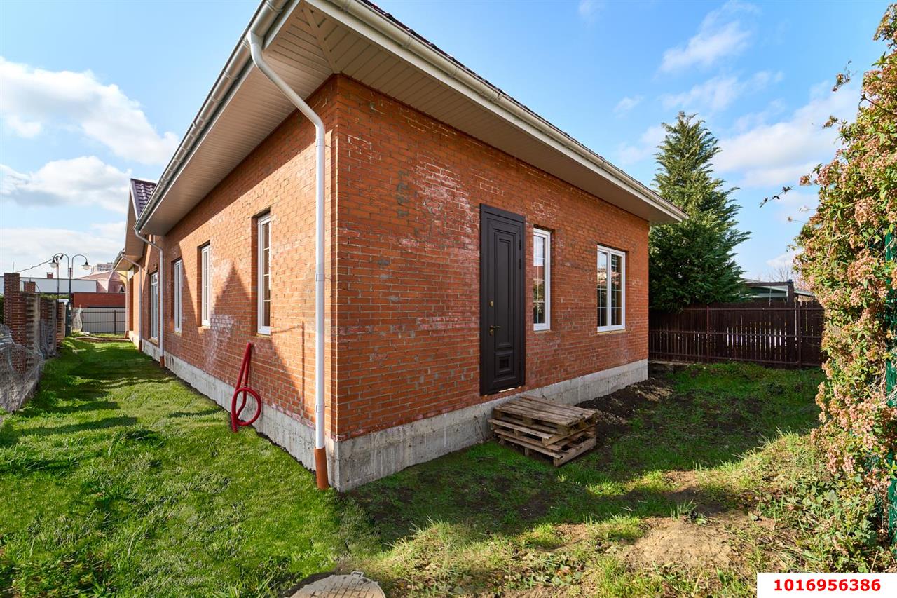 Фото №4: Дом 178 м² + 5.45 сот. - Краснодар, Прикубанский внутригородской округ, п. коттеджный  Зелёная Долина, ул. Саксонская