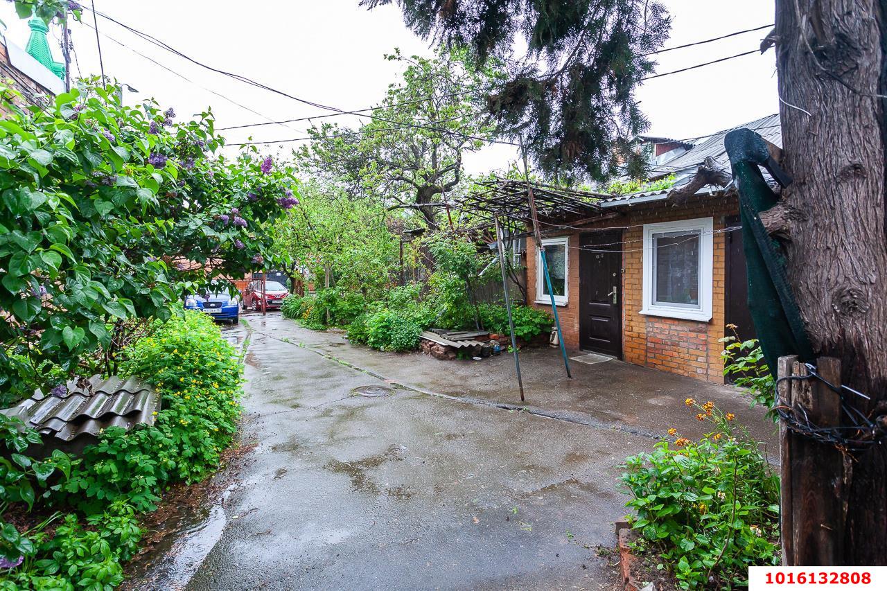 Фото №3: 2-комнатная квартира 45 м² - Краснодар, Западный внутригородской округ, мкр. Центральный, ул. Фрунзе, 110