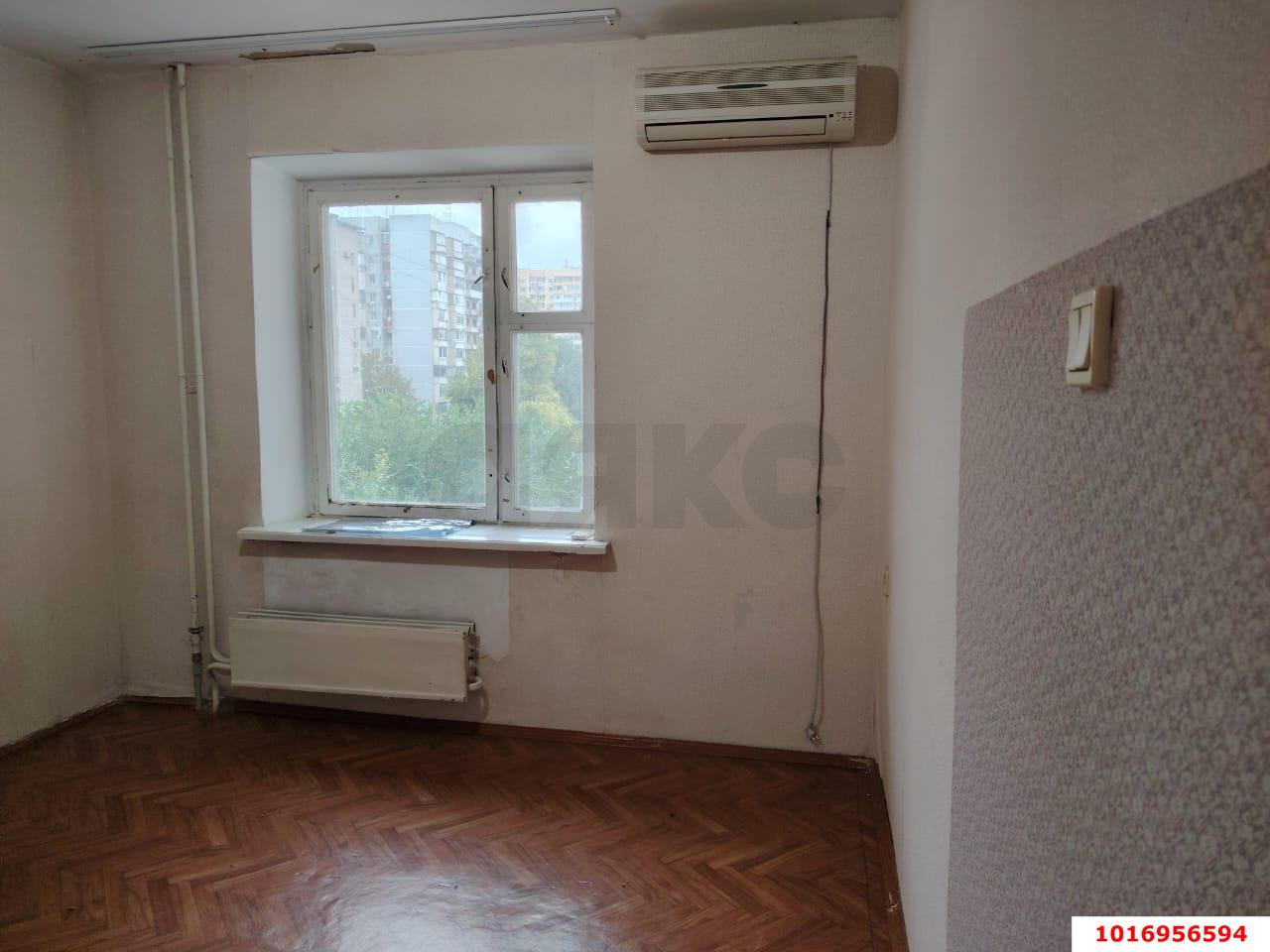 Фото №1: 2-комнатная квартира 51 м² - Краснодар, Карасунский внутригородской округ, мкр. Комсомольский, ул. Уральская, 154