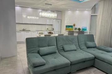 Фото №1: 2-комнатная квартира 83 м² - Краснодар, мкр. Прикубанский внутригородской округ, ул. Конгрессная, 27