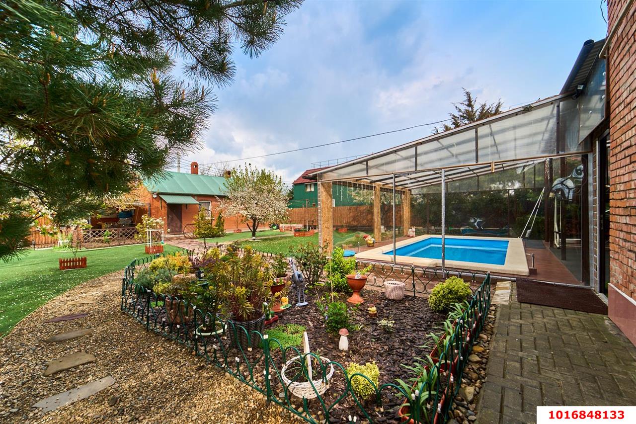 Фото №1: Дом 157 м² + 8.66 сот. - Плодородный, мкр. Прикубанский внутригородской округ, ул. Урожайная, 10