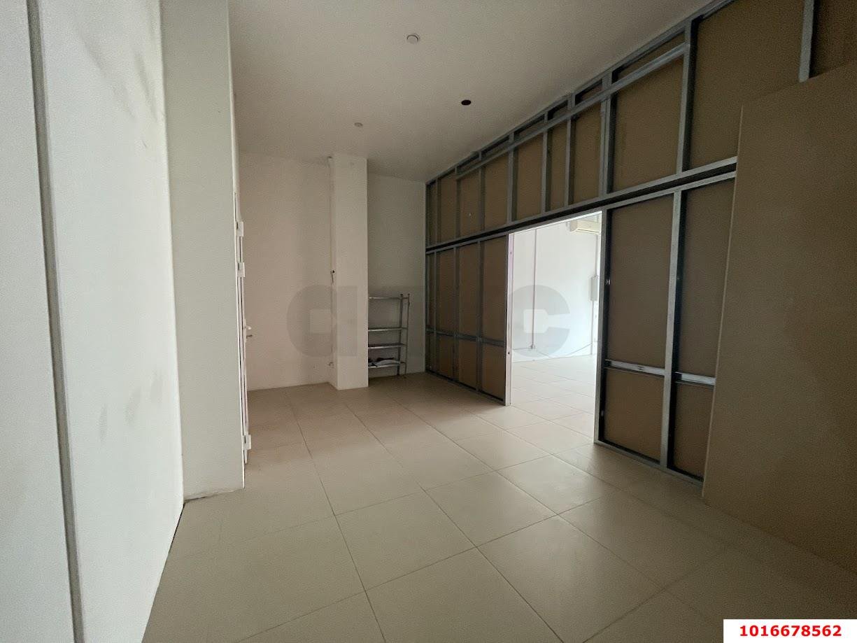 Фото №7: Коммерция 30 м² - Краснодар, жилой комплекс Альпы, Прикубанский внутригородской округ, мкр. Россинского, ул. Командорская, 6