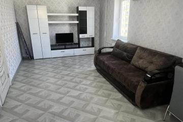 Фото №1: 2-комнатная квартира 64 м² - Краснодар, мкр. Почтовый, ул. имени Валерия Гассия, 14