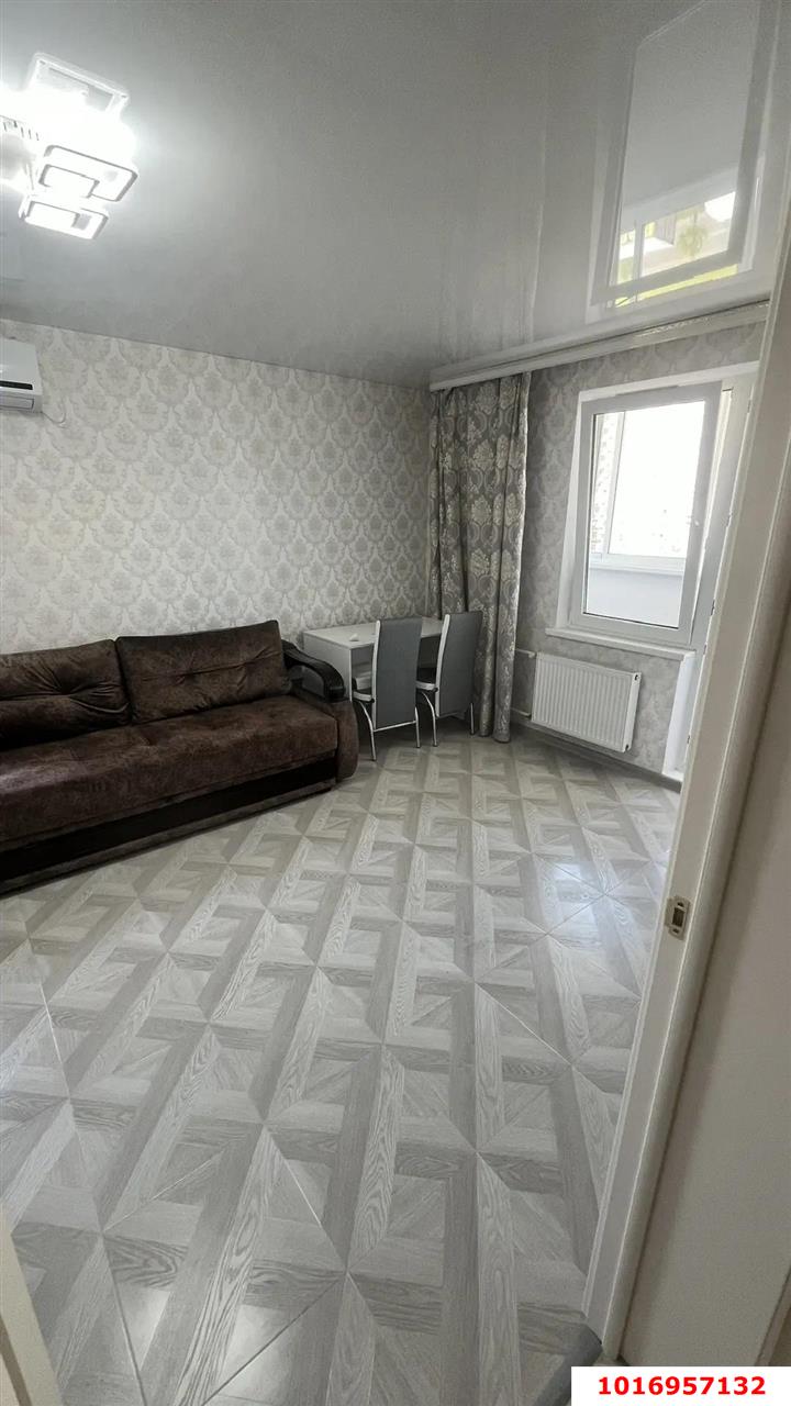 Фото №2: 2-комнатная квартира 64 м² - Краснодар, Карасунский внутригородской округ, Гидростроителей, мкр. Почтовый, ул. имени Валерия Гассия, 14