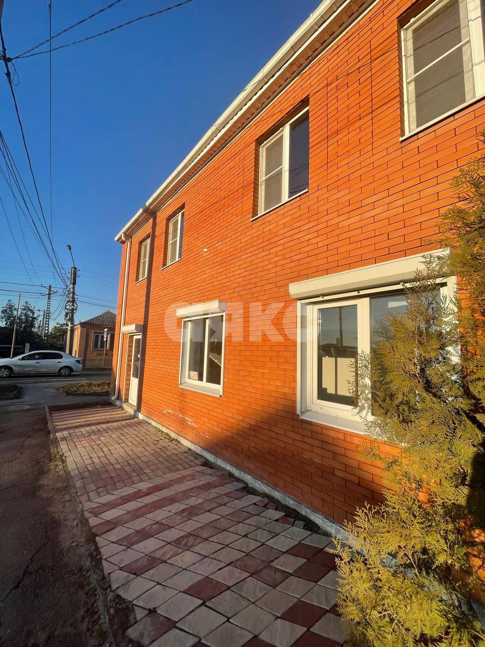 Фото №2: Коммерция 140 м² - Батайск, ул. Ленинградская, 107А